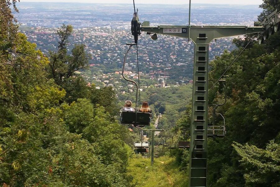 Budapest: Elisabeth Tower Visit by Chairlift & Transport - Quick points about the hilltop escape