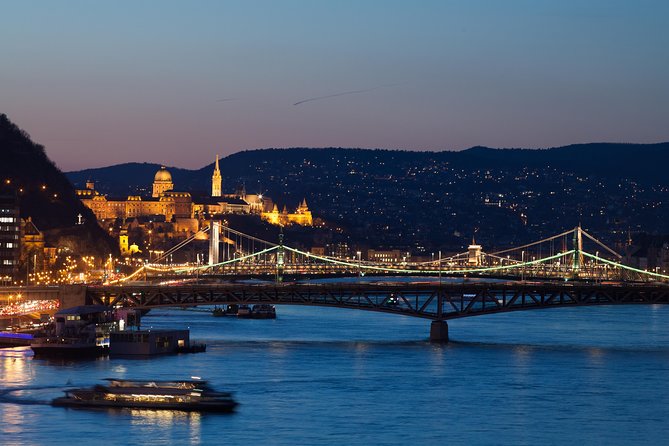 Budapest Essential Walk&Food tasting - The Millennium Underground to Heroes’ Square