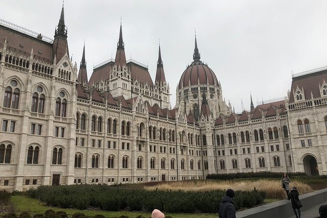 Budapest Essentials Private Tour Highlights and Hidden Gems - Is $116.36 per person fair?