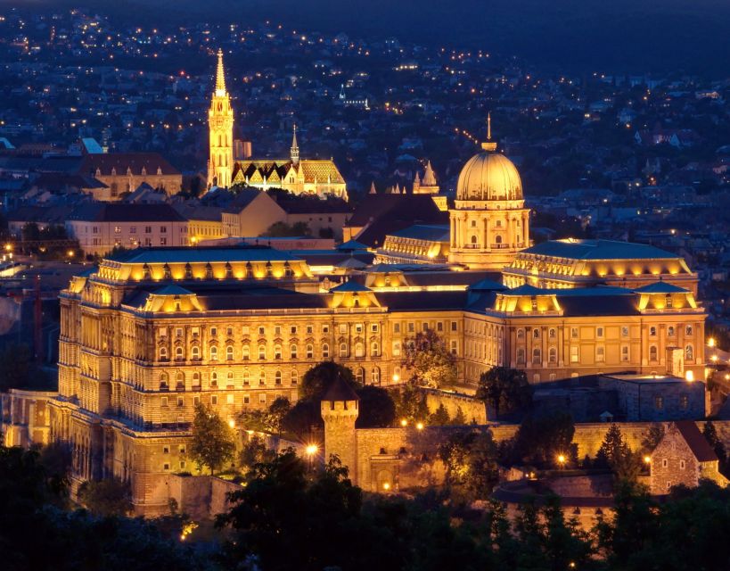 Budapest: Evening Castle Hill Tour with Fishermen's Bastion - Fisherman’s Bastion and the Budapest night view