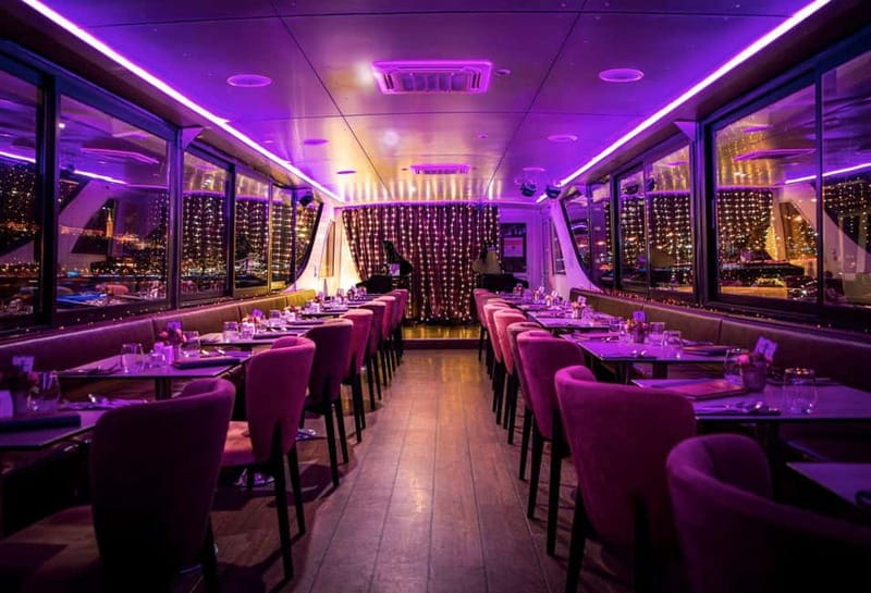 Budapest: Evening Cruise with 4-Course Dinner - What the two-hour route shows you
