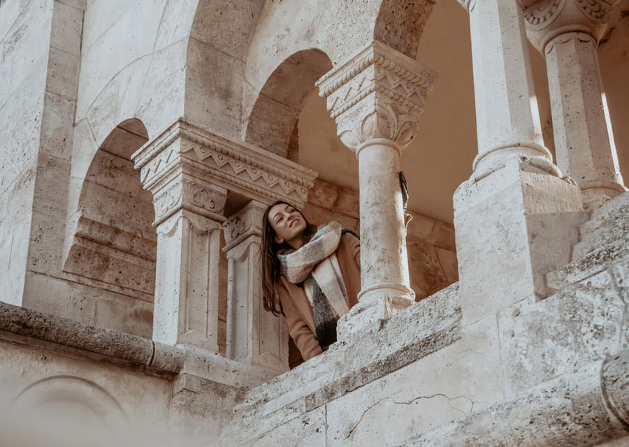 Budapest: Fast Private Photoshoot at Fisherman's Bastion - Key points at a glance