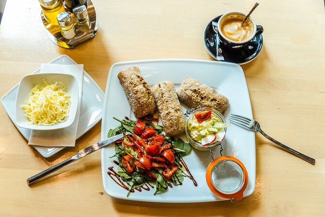 Budapest Food Tour with a Local: A Feast for Foodies 100% Personalized - Key points to know before booking