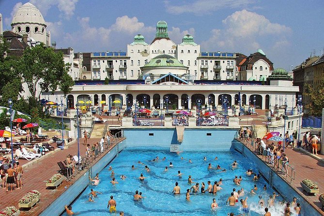 Budapest Gellert Thermal Spa Full Day Ticket with Cabin or Locker - Cleanliness, upkeep, and staff service