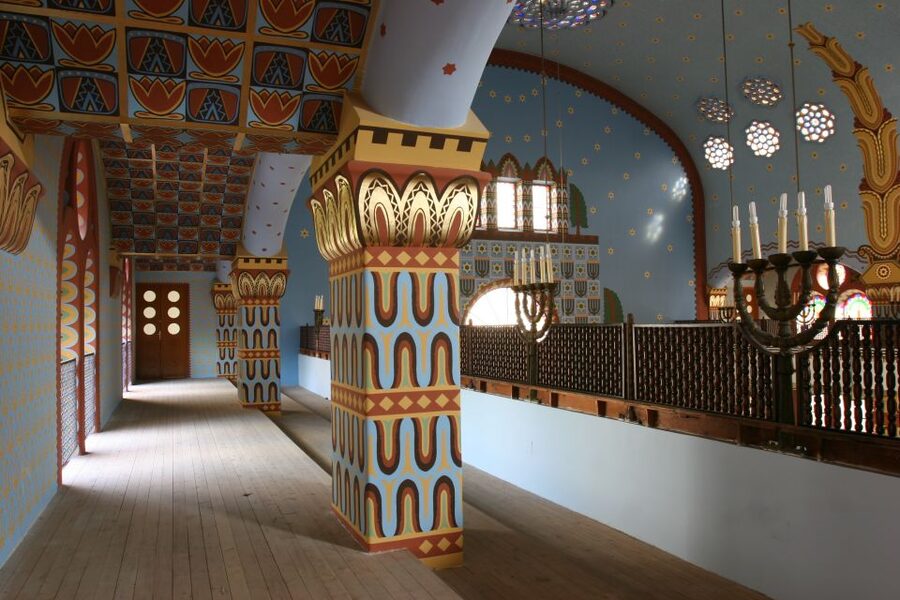 Budapest Grand Half-Day Jewish Heritage Tour - How much does four hours for $116 represent?
