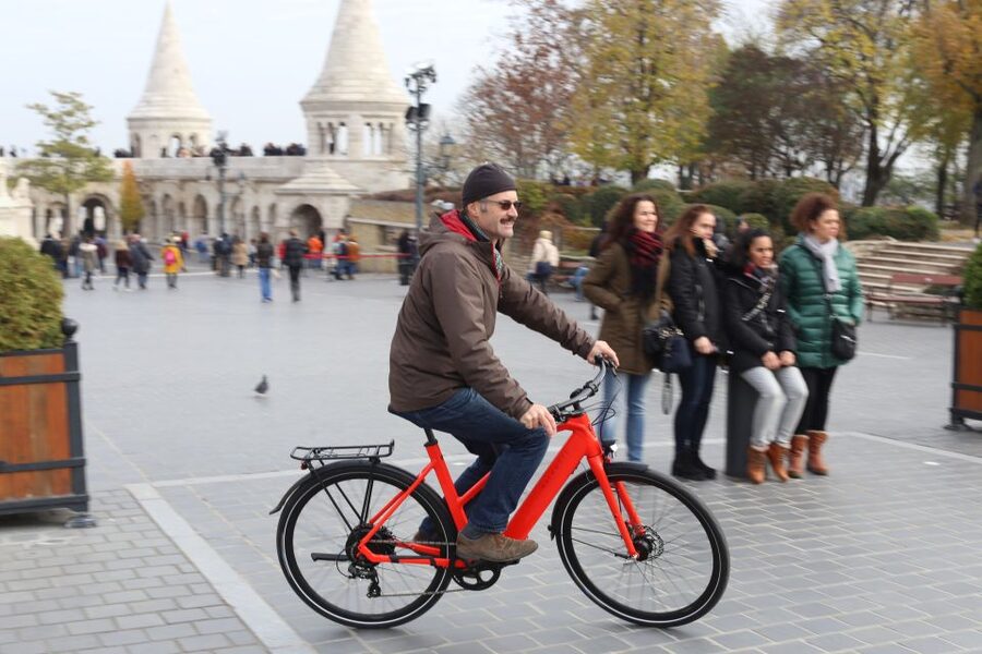 Budapest: Guided Downtown Electric Bike Tour - Why an e-bike works so well in Budapest