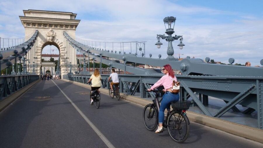 Budapest: Guided E-Bike Sightseeing Tour - Why an e-bike is the right tool for Budapest