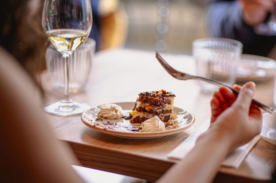 Budapest: Guided Foodie Walking Tour with Food and Drinks - From casual bites to Hungarian classics