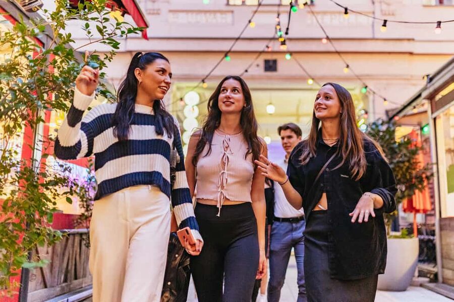 Budapest: Guided Foodie Walking Tour with Food and Drinks - Pálinka, Tokaji wine, and the drink pairings