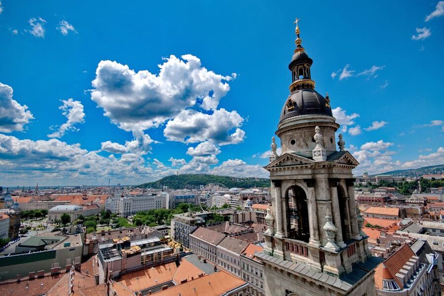 Budapest: Guided Walking Tour of Pest - Chain Bridge and the Danube Bank