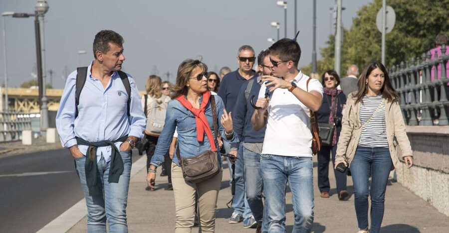 Budapest: Guided Walking Tour of Pest - What $16 buys you in Budapest