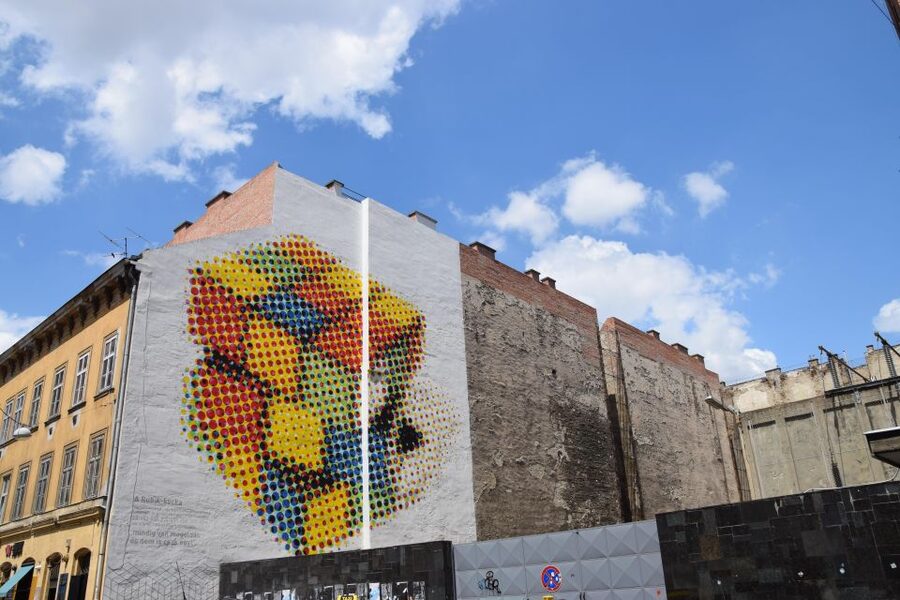 Budapest Half Day Tour with Gabor - The Jewish Quarter and the changing city