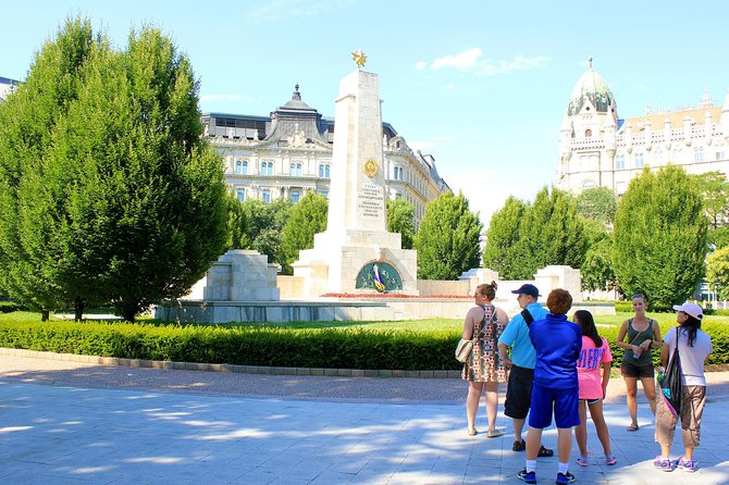 Budapest Hammer & Sickle Communist Times Tour - St. Stephen’s Basilica and the pressure on religious life