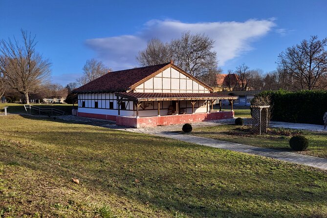 Budapest Hidden Gems - Roman Aquincum Private Tour - Starting at the Roman military amphitheater