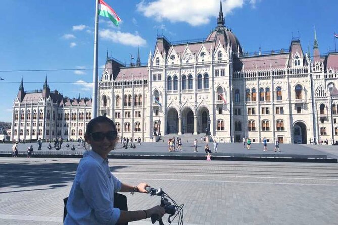 Budapest Highlights Bike Tour with a local guide - Vajdahunyad Castle and the City Park ride