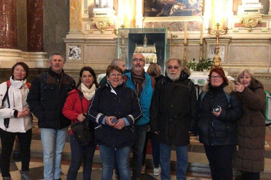 Budapest : Highlights & Hidden Gems Walking Tour - Buda Castle and the old royal quarter