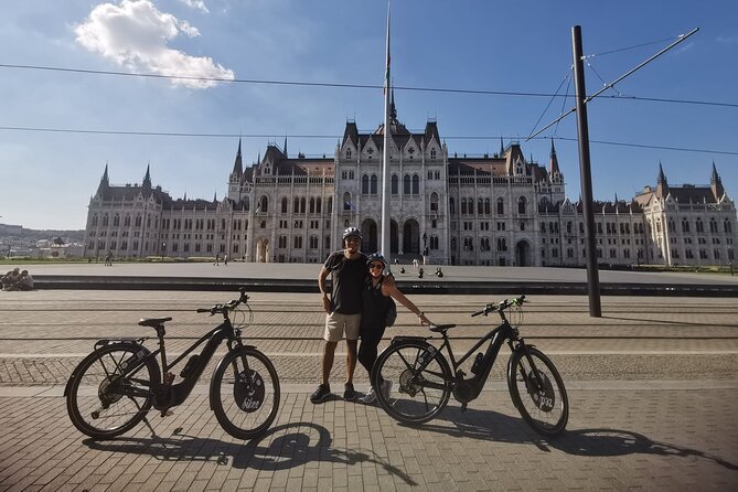 Budapest Highlights Private E-bike Tour - Why an e-bike is a smart way to see Budapest