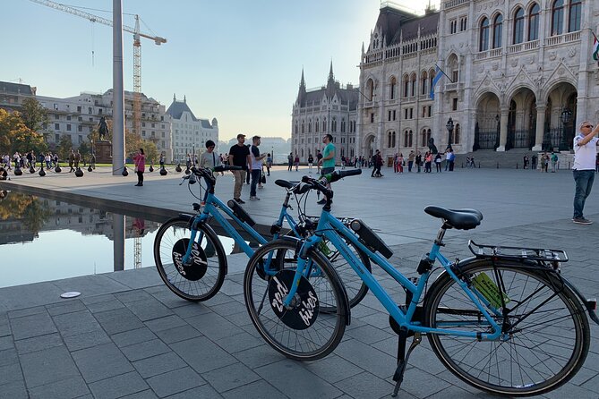 Budapest Highlights Private E-bike Tour - Fisherman’s Bastion and Matthias Church