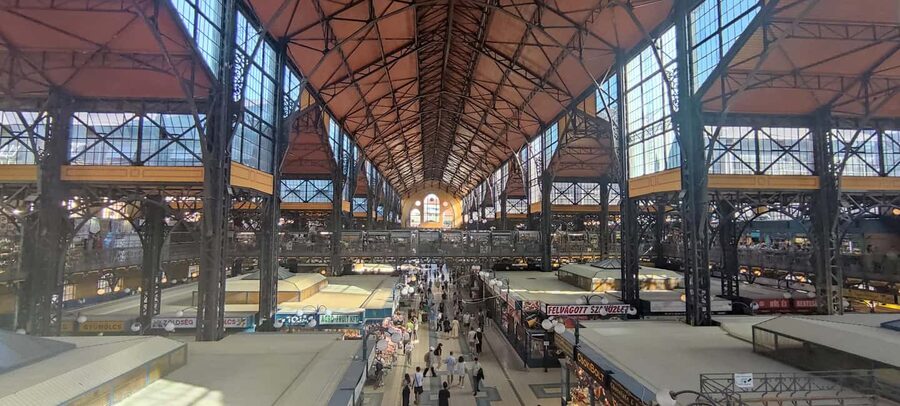 Budapest: Hungarian Cuisine in the Market Hall (german) - Timing, cancellation, and practical planning