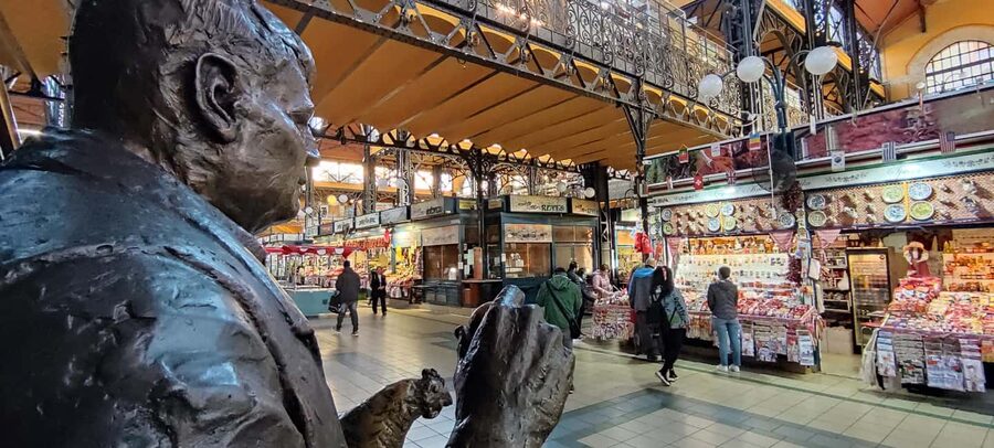 Budapest: Hungarian Cuisine in the Market Hall (german) - What you actually taste in 85 minutes