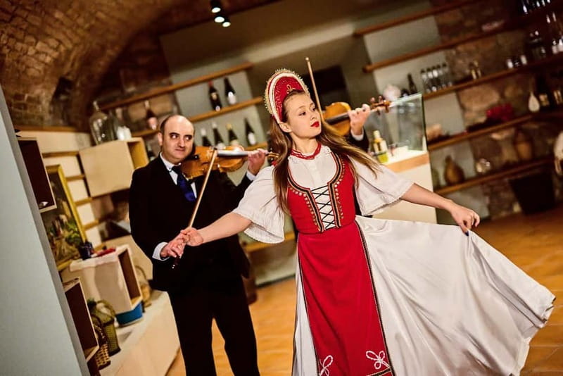 Budapest: Hungarian Folk Dance & Concert with Dinner Option - What happens from 6:30 to 8:20 p.m.