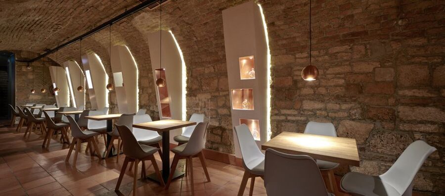 Budapest: Hungarian Wine & Food Tasting Experience - How the Two-Hour Tasting Unfolds