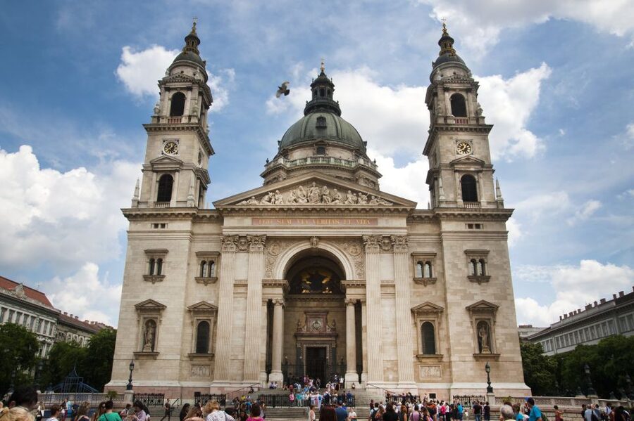 Budapest: Inner City Walking Tour in German - Why this Pest walking tour works so well