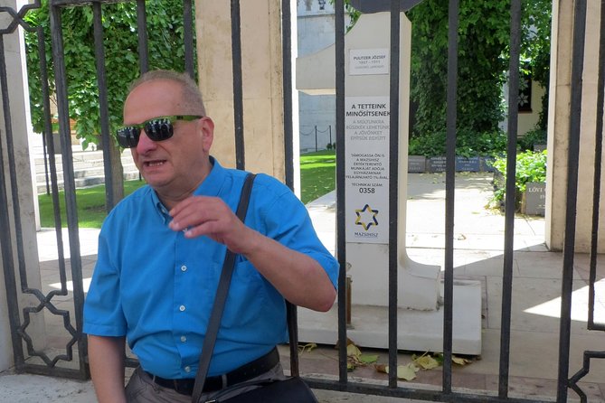 Budapest Jewish Heritage: Synagogues, Shoes, Secrets & Flódni - Rumbach Street Synagogue and the elegant middle ground