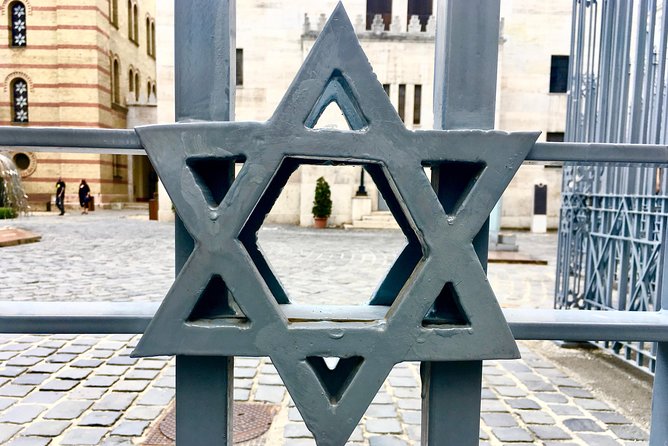 Budapest Jewish Heritage: Synagogues, Shoes, Secrets & Flódni - Shoes on the Danube, a quiet ten-minute pause