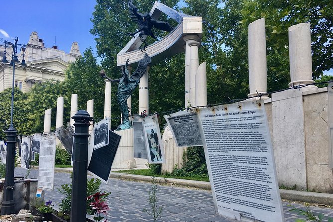 Budapest Jewish Heritage: Synagogues, Shoes, Secrets & Flódni - Flódni and the taste of a surviving tradition