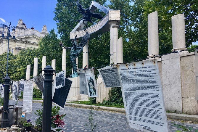 Budapest Jewish Heritage: Synagogues, Shoes, Secrets & Flódni - What the price does and does not cover