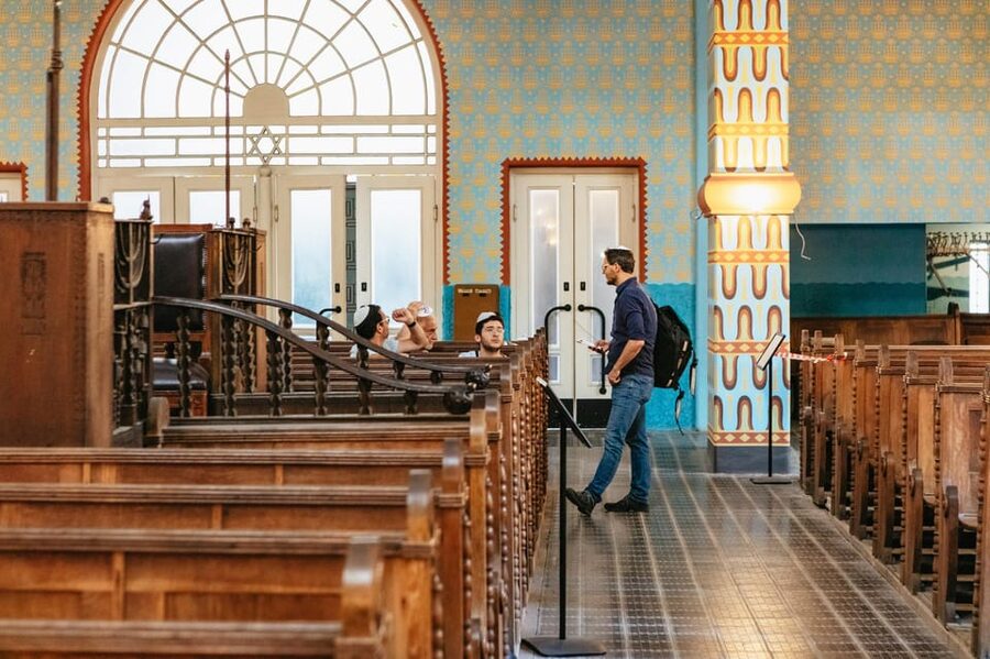 Budapest: Jewish History Guided Walking Tour with Historian - Raoul Wallenberg, Carl Lutz, and local courage