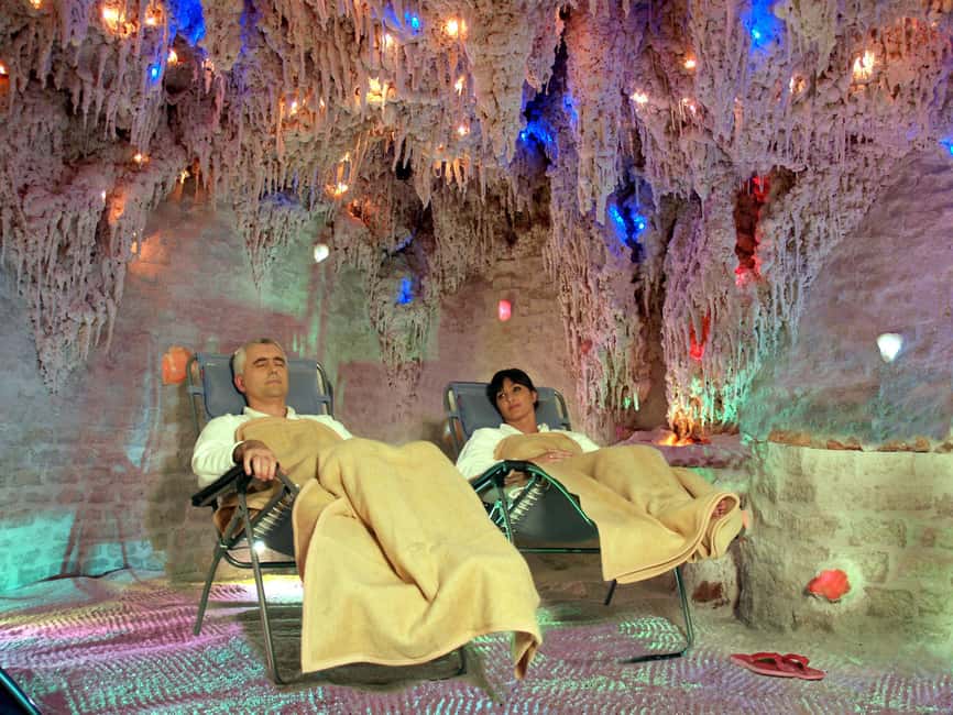 Budapest: Margaret Island, Salt Cave treatment - The room, sound, and mood