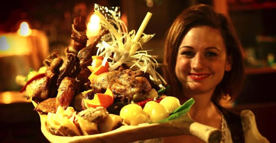 Budapest: Medieval Dinner Show with Drinks - Key things to know before booking