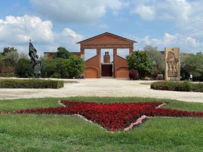 Memento Park and Icons of Communism Guided Tour