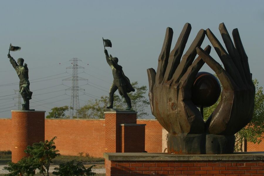 Budapest: Memento Park Ticket - Getting to Balatoni út