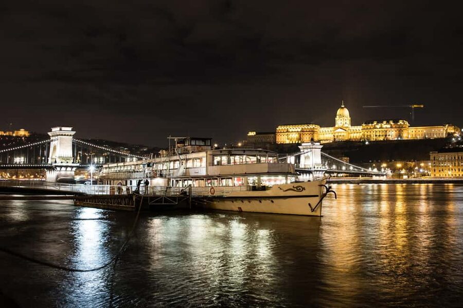 Budapest: New Year's Eve Party Cruise with Food & Live Show - Rajkó Ensemble music and Hungarian folk dancing