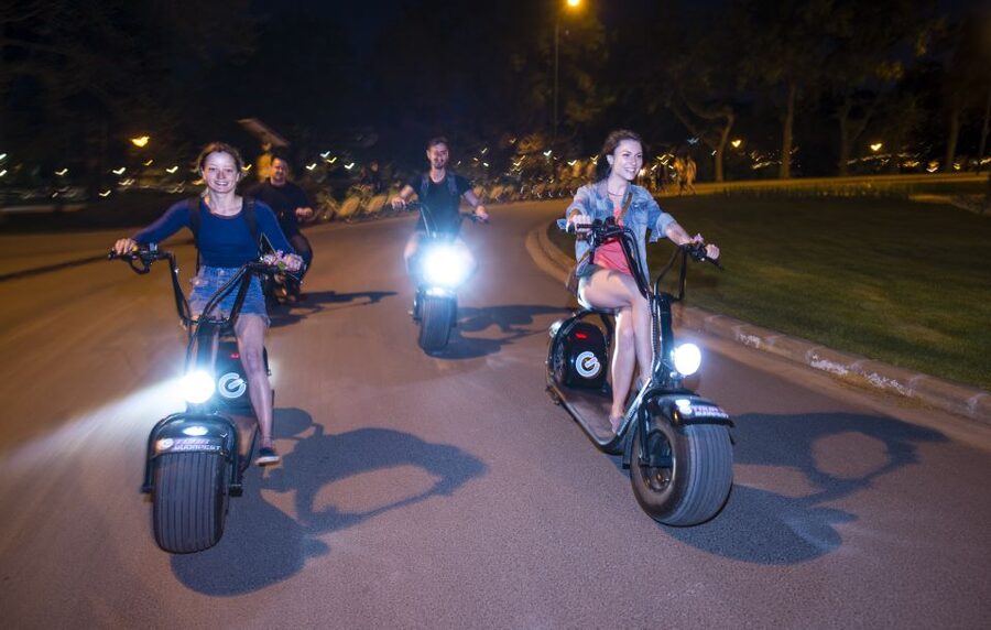 Budapest: Night Tour on MonsteRoller e-Scooter - How safe and difficult is the ride?