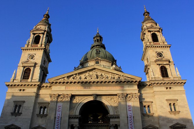 Budapest Night Walking Tour with Danube River Cruise - Chain Bridge and the first full river view