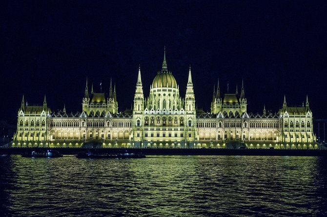 Budapest: Night Walking Tour with Danube River Cruise - Meeting at the Hungarian State Opera House