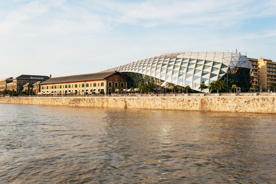 Budapest: Nighttime or Daytime Sightseeing Cruise - Why the Danube gives you Budapest’s best opening view