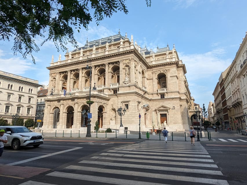Budapest: Opera House Guided Tour - What the 60-minute itinerary feels like