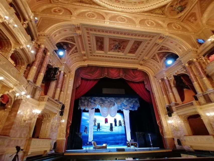 Budapest: Opera House Guided Tour - The mini concert is more than a small bonus