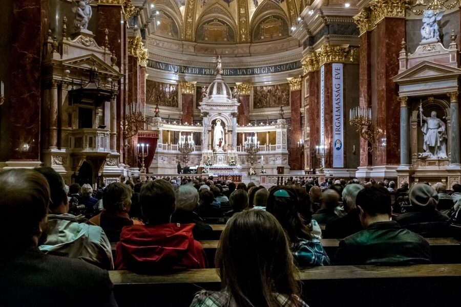 Budapest: Organ Concert in St. Stephen's Basilica - What the seating categories mean