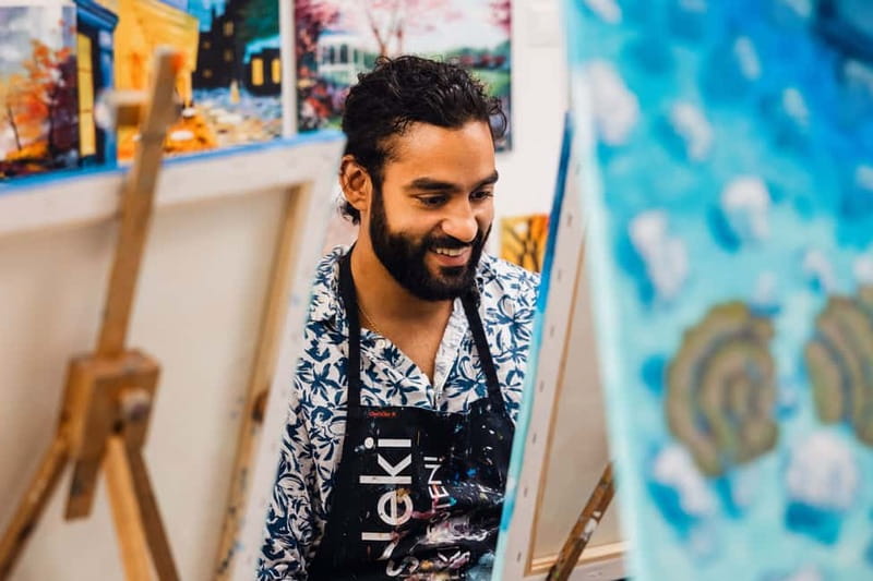 Budapest: Paint and sip experience - A Budapest souvenir made with your own hands