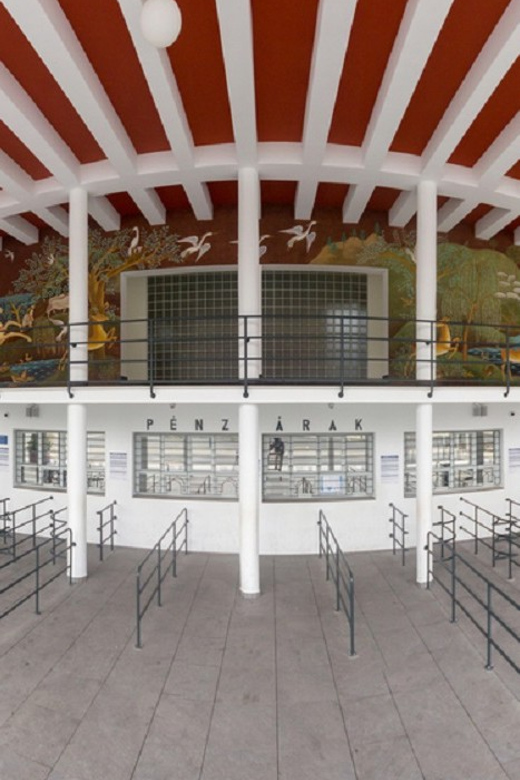 Budapest: Palatinus Spa & Pools Full-Day Admission - Getting the most from Margaret Island