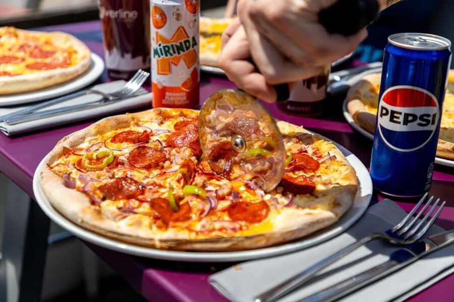 Budapest: Pizza Cruise - Gellert Hill and the Buda riverbank