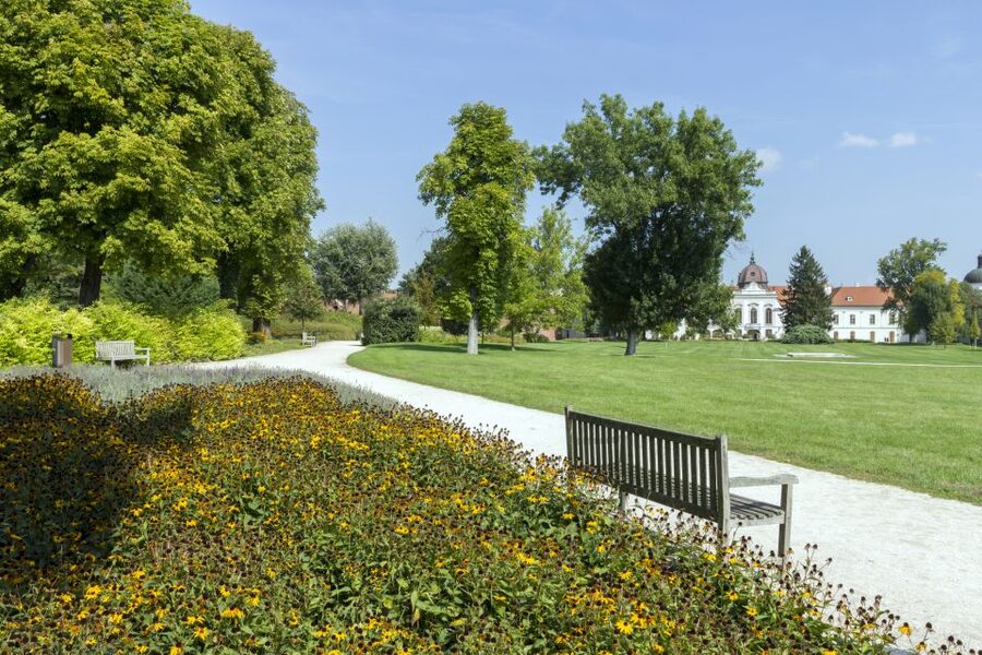 Budapest: Private 3-Hour Gödöllő Palace Tour - The 30-minute ride from Budapest