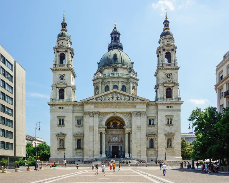 Budapest: Private 3-hour Guided City Tour by Bus - Crossing into Pest and seeing the city in motion