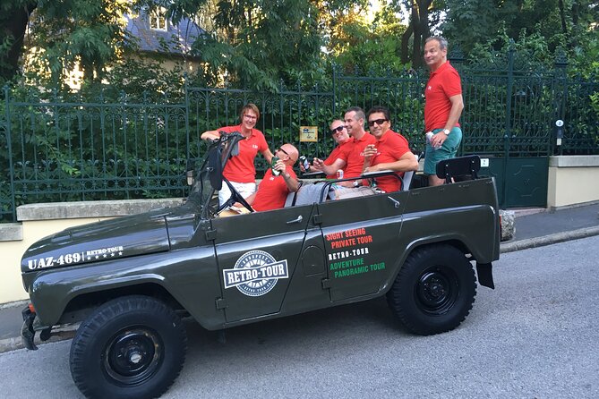 Budapest: Private City Tour with a Vintage Russian Jeep - A half-hour at the Great Market Hall